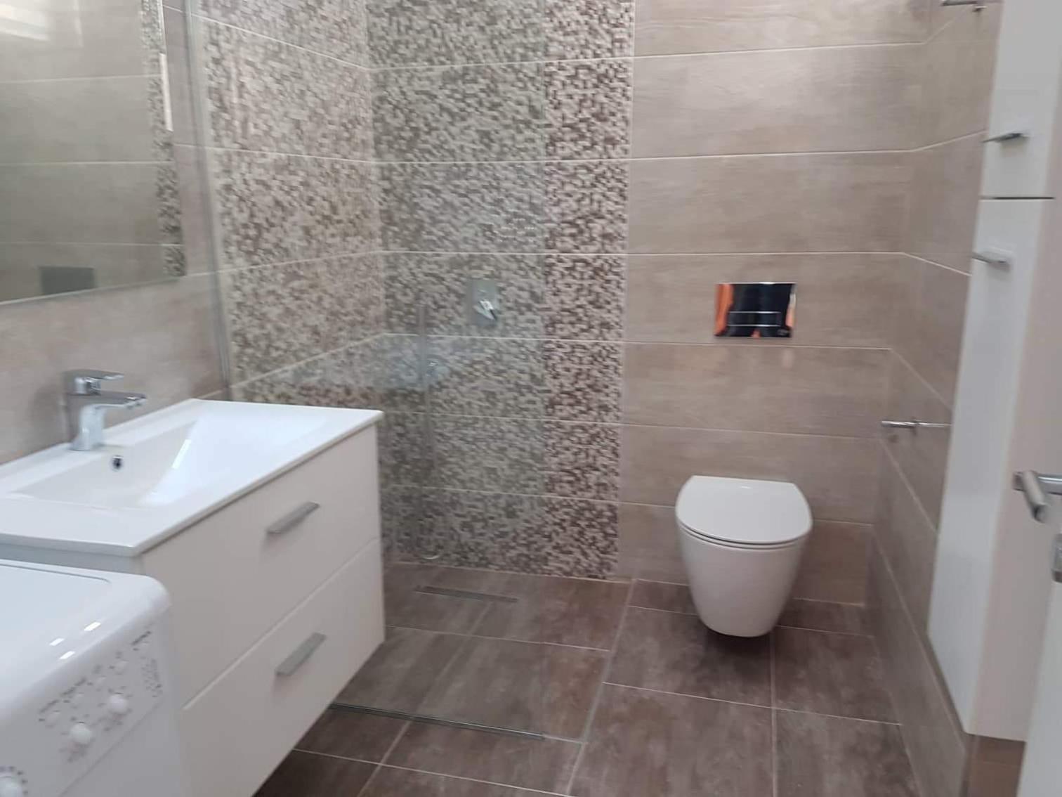 Spacious Apartment Near The Beach Sarandë Eksteriør billede