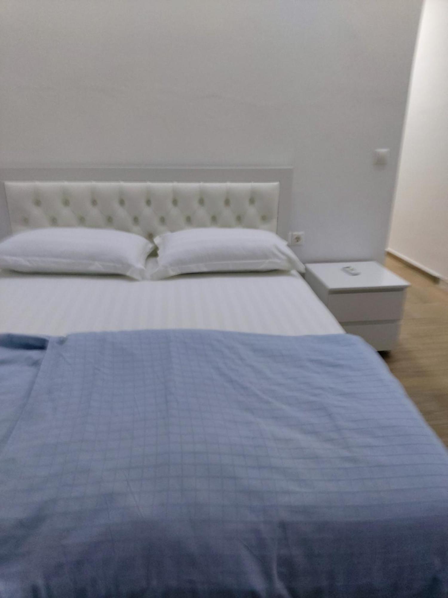 Spacious Apartment Near The Beach Sarandë Eksteriør billede